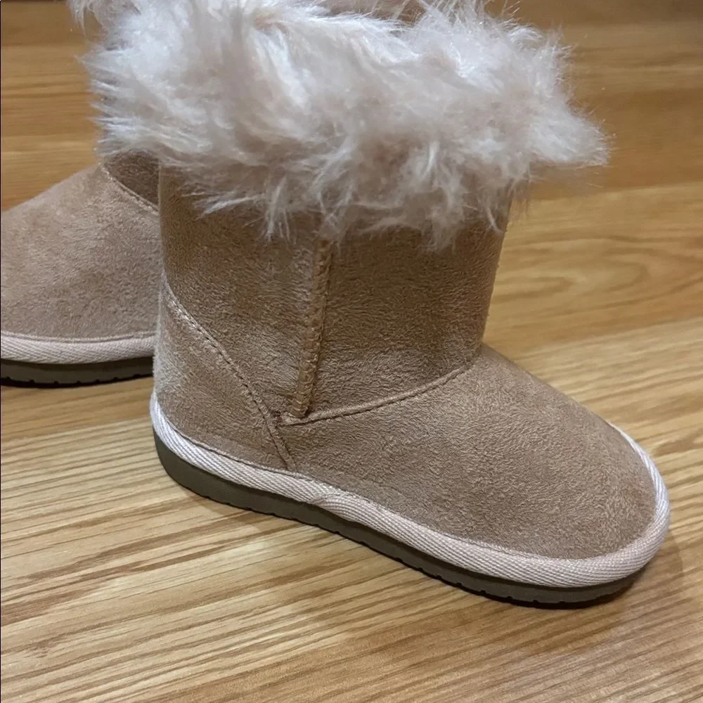 CHILDREN’S PLACE BABY GIRLS SIZE 5 BOOTS